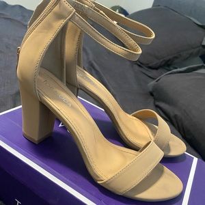 Women tan heels